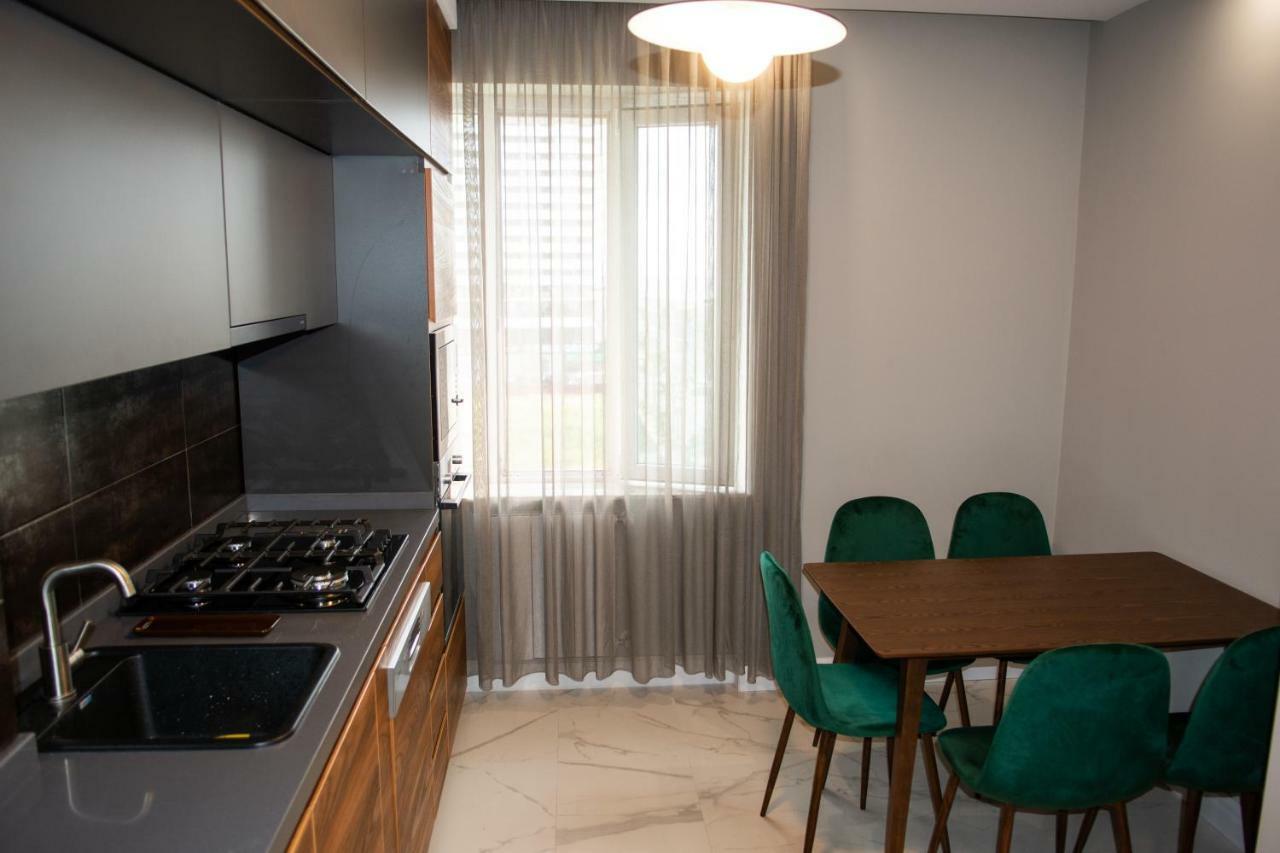 באטומי Apartment With Sea View מראה חיצוני תמונה